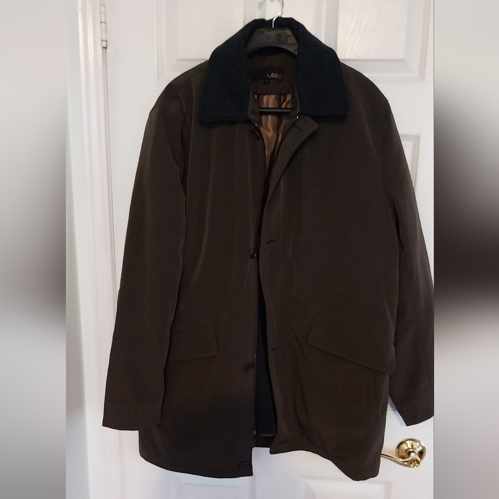 ☃️❄️⛄️Utex Men's  Trench Coat With Removable Lining.